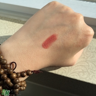 紀(jì)梵希小羊皮什么味道？紀(jì)梵希小羊皮有味道怎么辦？