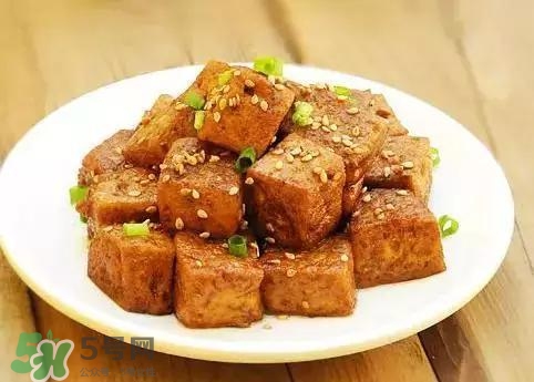 油豆腐可以生吃嗎?生吃好嗎 油豆腐可以生吃嗎?生吃好嗎