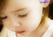 寶寶喜歡咬下嘴唇是怎么回事？寶寶喜歡咬下嘴唇怎么辦？