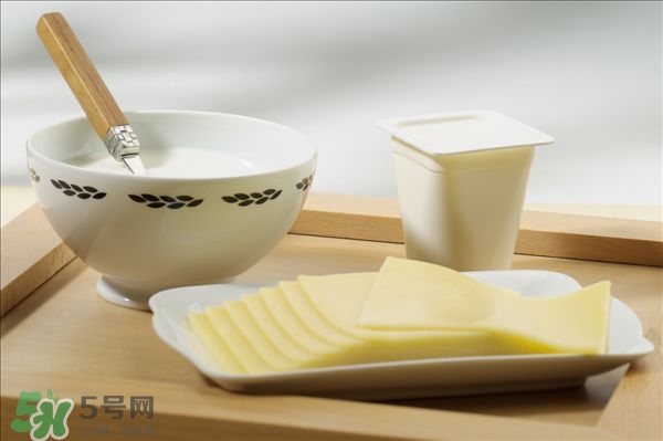 膽囊炎能喝酸奶嗎?膽囊炎喝酸奶好嗎? 膽囊炎能喝酸奶嗎?膽囊炎喝酸奶好嗎?