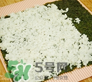 紫菜包飯的做法和材料圖文步驟 紫菜包飯的做法和材料圖文步驟