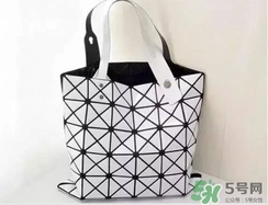 三宅一生包包真假 三宅一生包包真假鑒別 三宅一生包包真假 三宅一生包包真假鑒別