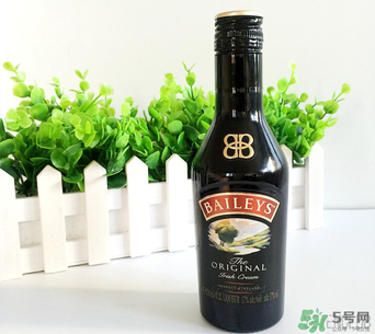 女生適合喝什么酒？什么酒適合女生喝？