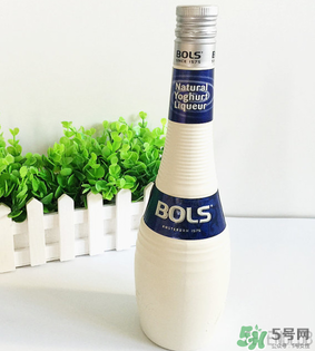 女生適合喝什么酒？什么酒適合女生喝？