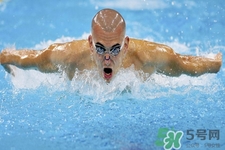 腰間盤突出可以游泳嗎？游泳能治療腰間盤突出嗎？