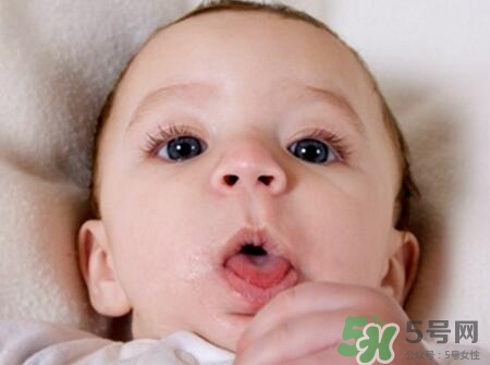 半夜咳嗽是什么原因?半夜咳嗽如何快速止咳 半夜咳嗽是什么原因?半夜咳嗽如何快速止咳