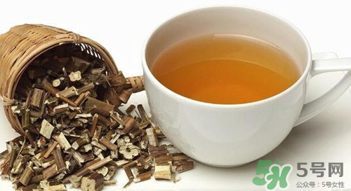 經(jīng)期可以喝迷迭香茶嗎?經(jīng)期喝好嗎 經(jīng)期可以喝迷迭香茶嗎?經(jīng)期喝好嗎