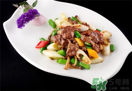 青蒜的營養(yǎng)價值 青蒜的功效與作用 青蒜的營養(yǎng)價值 青蒜的功效與作用