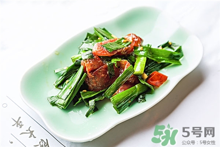 青蒜的營養(yǎng)價(jià)值 青蒜的功效與作用 青蒜的營養(yǎng)價(jià)值 青蒜的功效與作用