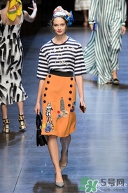 年會穿什么鞋子？公司年會女生鞋子搭配