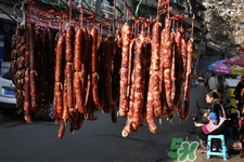 灌香腸一斤肉放多少鹽？10斤肉灌香腸放多少鹽？