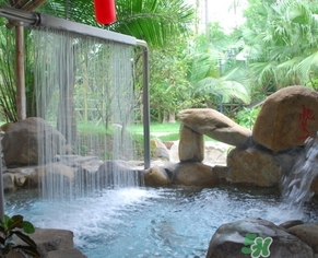 泡溫泉后要洗澡嗎？泡完溫泉后多久可以洗澡？