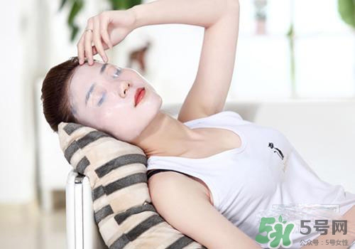 剛洗完澡可以敷面膜嗎？剛洗完澡敷什么面膜好？