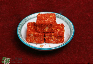 豆腐乳長(zhǎng)白毛能吃嗎？豆腐乳長(zhǎng)白毛怎么回事？