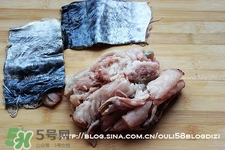 魚(yú)丸用什么粉？魚(yú)丸用面粉還是淀粉？