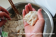 魚(yú)丸用什么粉？魚(yú)丸用面粉還是淀粉？