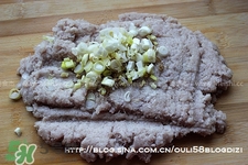 魚(yú)丸用什么粉？魚(yú)丸用面粉還是淀粉？