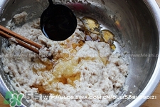 魚(yú)丸用什么粉？魚(yú)丸用面粉還是淀粉？