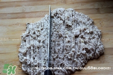 魚(yú)丸用什么粉？魚(yú)丸用面粉還是淀粉？