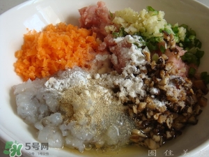 一斤糯米可以做多少個糯米丸子？一斤糯米可以做多少糯米圓子？