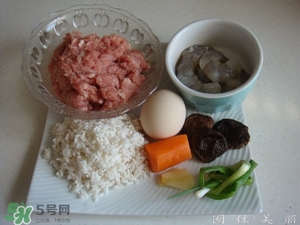 一斤糯米可以做多少個糯米丸子？一斤糯米可以做多少糯米圓子？