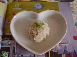 一斤糯米可以做多少個糯米丸子？一斤糯米可以做多少糯米圓子？