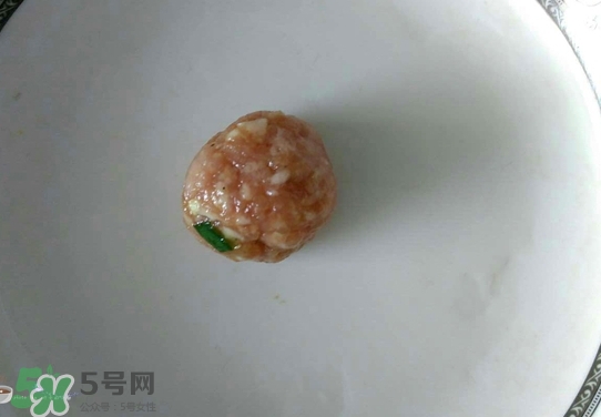 珍珠丸子可以用大米嗎？珍珠丸子用大米怎么做？