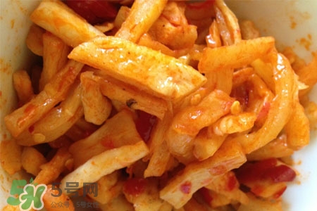 腌蘿卜要放水嗎？腌蘿卜里面加水嗎？