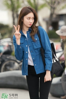 李圣經(jīng)的衣服什么牌子？李圣經(jīng)衣服同款