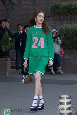 李圣經(jīng)的衣服什么牌子？李圣經(jīng)衣服同款