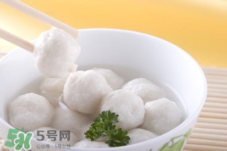 做魚丸什么時候放鹽好?做魚丸放多少鹽量? 做魚丸什么時候放鹽好?做魚丸放多少鹽量?