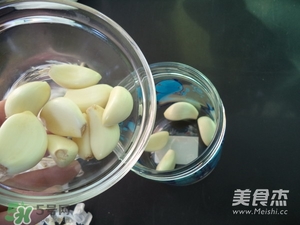 臘八蒜用什么蒜？臘八蒜用新蒜還是老蒜？