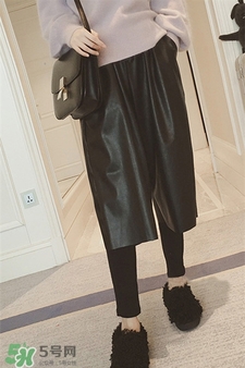 穿闊腿褲可以穿襪子嗎?穿闊腿褲穿什么襪子好? 穿闊腿褲可以穿襪子嗎?穿闊腿褲穿什么襪子好?