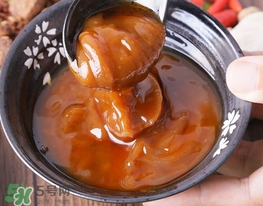 花生醬的營養(yǎng)價值 花生醬的功效與作用及做法 花生醬的營養(yǎng)價值 花生醬的功效與作用及做法