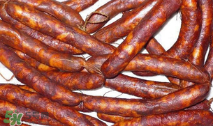 豬大腸可以做臘腸嗎？做臘腸用豬大腸還是豬小腸？