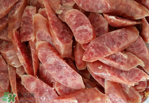 豬大腸可以做臘腸嗎？做臘腸用豬大腸還是豬小腸？