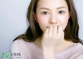 面膜是從上往下撕還是從下往上撕？