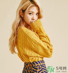 亞麻色卷發(fā)圖片_亞麻色卷發(fā)型圖 亞麻色卷發(fā)圖片_亞麻色卷發(fā)型圖