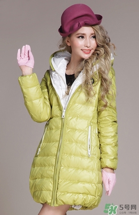 草綠色大衣怎么搭配？草綠色大衣穿衣搭配