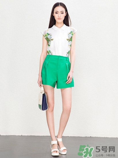 草綠色配什么顏色好看？草綠色和什么顏色最搭？
