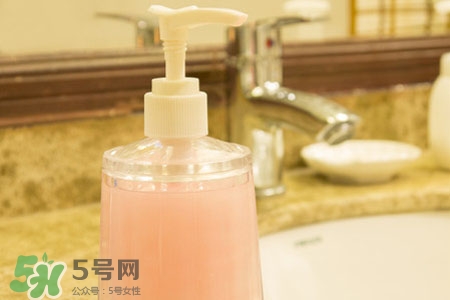 洗手液能洗內(nèi)褲嗎？內(nèi)褲能用洗手液洗嗎？