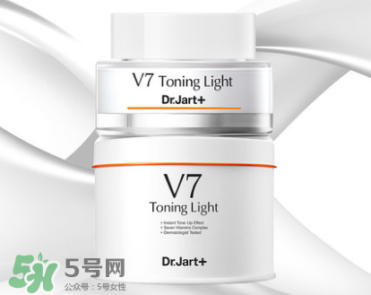 素顏霜和bb霜的區(qū)別_bb霜和素顏霜的區(qū)別 素顏霜和bb霜的區(qū)別_bb霜和素顏霜的區(qū)別