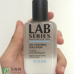 收斂水是爽膚水嗎？收斂水和爽膚水的區(qū)別？