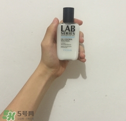 收斂水是爽膚水嗎？收斂水和爽膚水的區(qū)別？