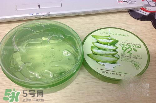 嘴唇干裂可以涂蘆薈膠嗎？嘴唇干裂怎么涂蘆薈膠？