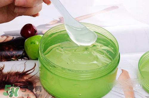 嘴唇干裂可以涂蘆薈膠嗎？嘴唇干裂怎么涂蘆薈膠？