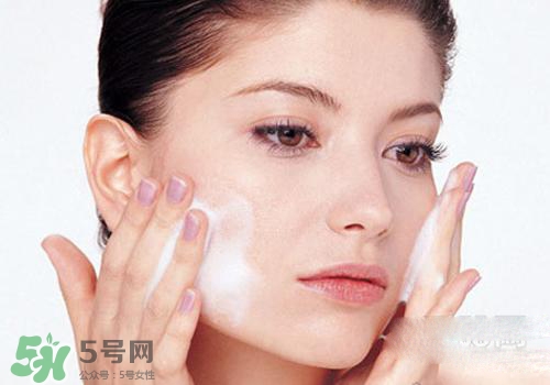 用白醋洗臉要不要用清洗再洗一遍？用白醋洗臉要再洗一遍嗎？