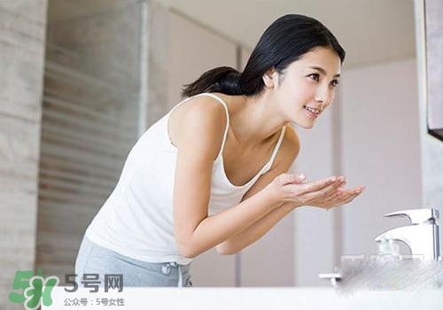 用白醋洗臉要不要用清洗再洗一遍？用白醋洗臉要再洗一遍嗎？