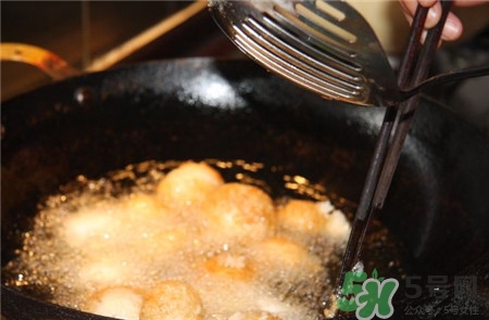 湯圓怎么炸不爆炸?湯圓怎么炸不會裂開? 湯圓怎么炸不爆炸?湯圓怎么炸不會裂開?