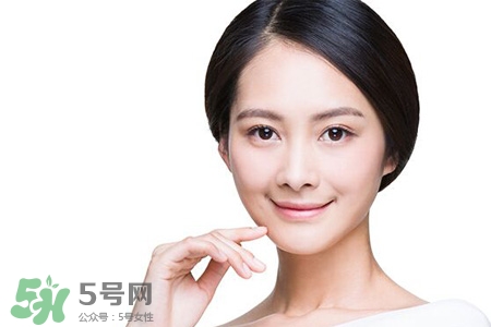 冬天臉上長(zhǎng)紅疙瘩怎么回事？冬天臉上長(zhǎng)紅疙瘩怎么辦？